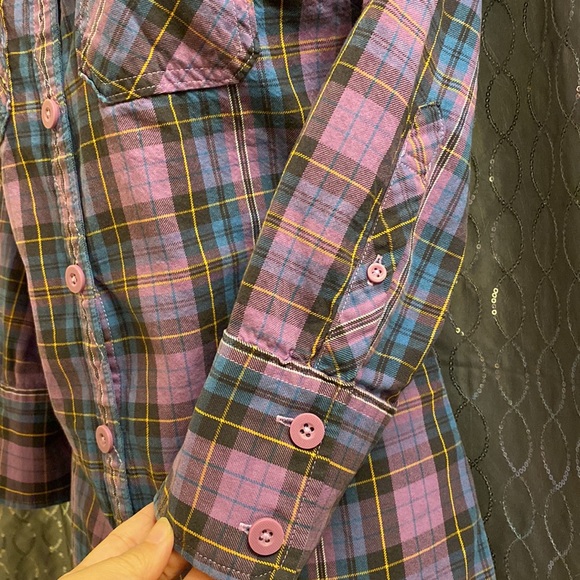 SOLD! SuperDry Co Purple & Blue Plaid Checkered Button Shirt w/Roll-Up Sleeves - Picture 5 of 11